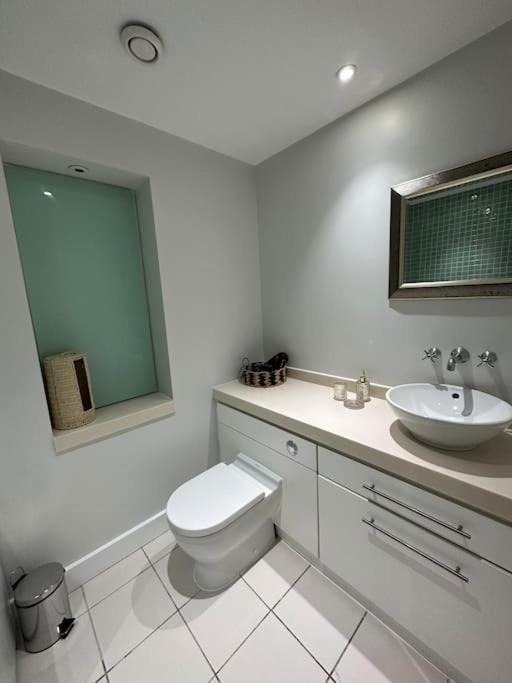 Heart Of Bham Free Parking Apartment เบอร์มิงแฮม ภายนอก รูปภาพ
