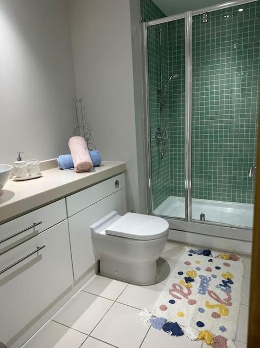Heart Of Bham Free Parking Apartment เบอร์มิงแฮม ภายนอก รูปภาพ